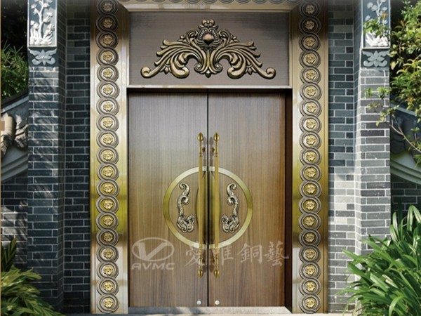 佛山銅門廠家愛(ài)唯銅藝——?jiǎng)e墅大門庭院對(duì)開銅門